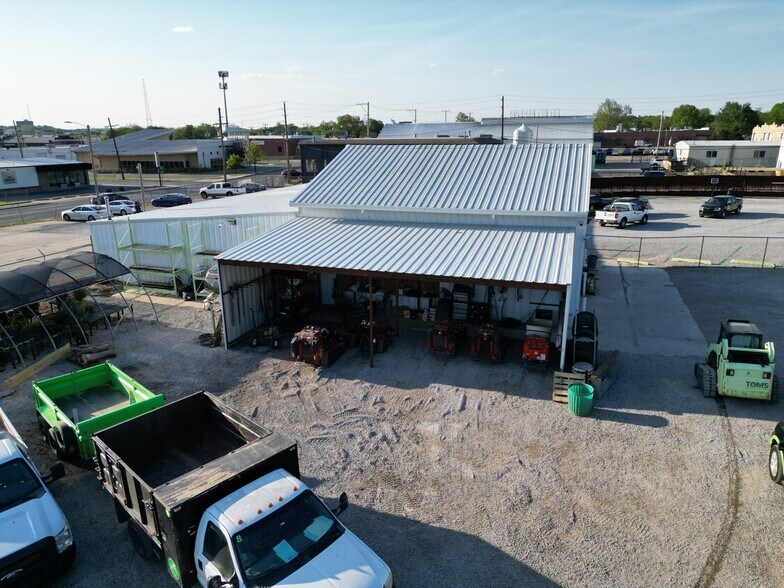 More Photos Of 1716 E 7th St, Tulsa Warehouse For Sale