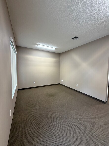 More Photos Of 9738 US Highway 441, Leesburg Medical For Lease