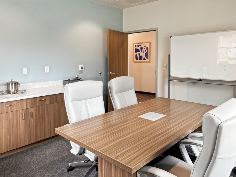 More Photos Of 13625 Ronald Reagan Blvd, Cedar Park Coworking Space