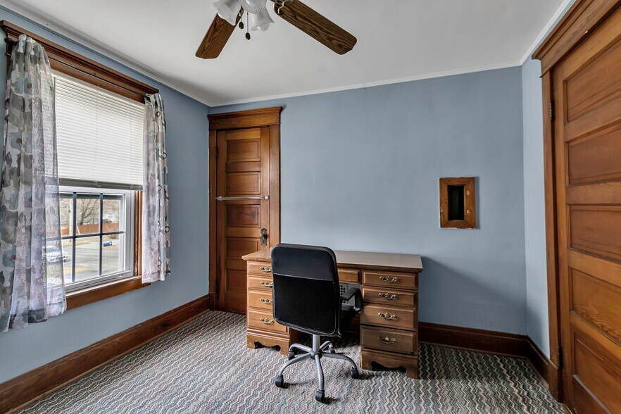 More Photos Of 646 Cayuga Dr, Niagara Falls Religious Facility For Sale