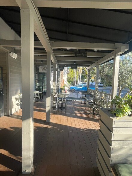 More Photos Of 8607 Melrose Ave, West Hollywood Restaurant For Lease