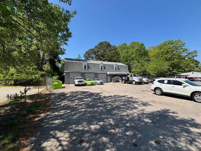 More Photos Of 11021-11025 Jefferson Ave, Newport News Auto Dealership For Sale