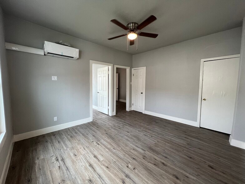 More Photos Of 101 Stanley Ct, San Antonio Multifamily For Sale