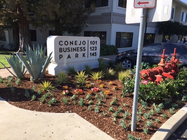 More Photos Of 123 Hodencamp Rd, Thousand Oaks Office For Lease