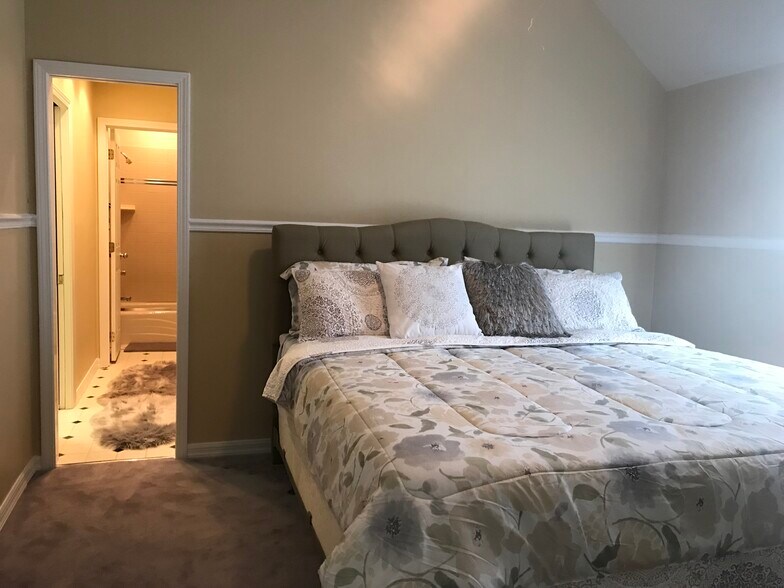 More Photos Of 724 Sharp Rd, Sevierville Hospitality For Sale