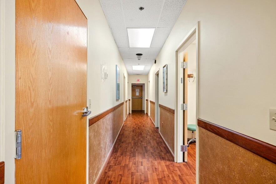More Photos Of 1637 Mineral Spring Ave, North Providence Medical For Lease
