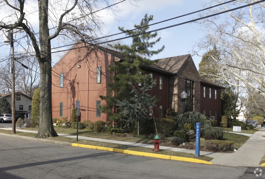 Primary Photo Of 167 Main St, Metuchen Medical For Lease