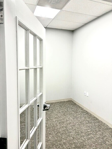 More Photos Of 5000 Lawndale Ave, Baltimore Office For Lease