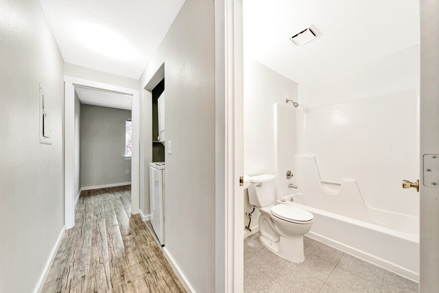 More Photos Of 13410 SE Powell Blvd, Portland Apartments For Sale