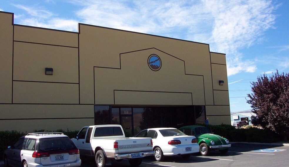 More Photos Of 3107 N Deer Run Rd, Carson City Research And Development For Lease