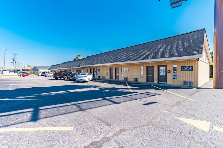 More Photos Of 4265 Augusta Rd, Lexington Office For Sale