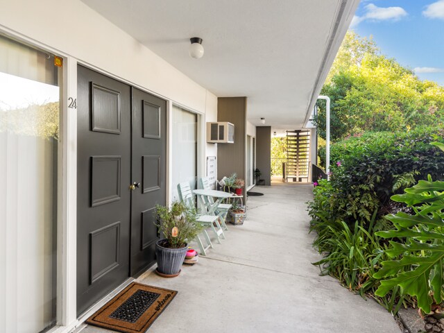 More Photos Of 950 Mountain View Dr, Lafayette Apartments For Sale