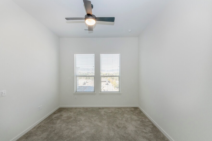 More Photos Of 270 E Flatiron Crossing Dr, Broomfield Apartments For Lease