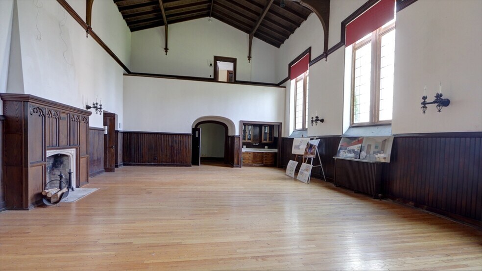 More Photos Of 520 S Main St, Geneva Religious Facility For Sale