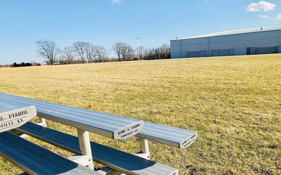 More Photos Of 10850 W Laraway Rd, Frankfort General Retail For Lease