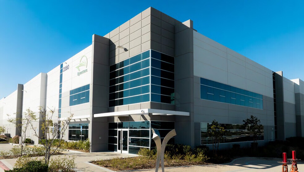 More Photos Of 2380 W Base Line Rd, Fontana Distribution For Lease