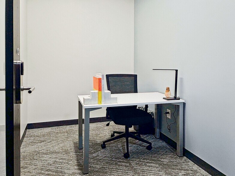 More Photos Of 5724 Green St, Brownsburg Coworking Space