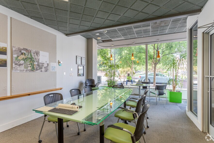 More Photos Of 101-103 W Main St, Durham Office For Lease