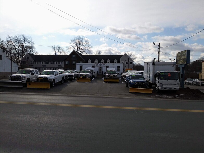 More Photos Of 639 Rogers St, Lowell Auto Dealership For Sale