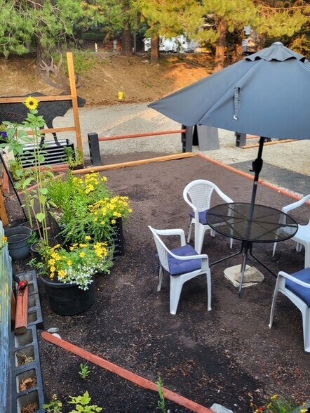 More Photos Of 14254 Salmon La Sac Rd, Ronald Restaurant For Sale