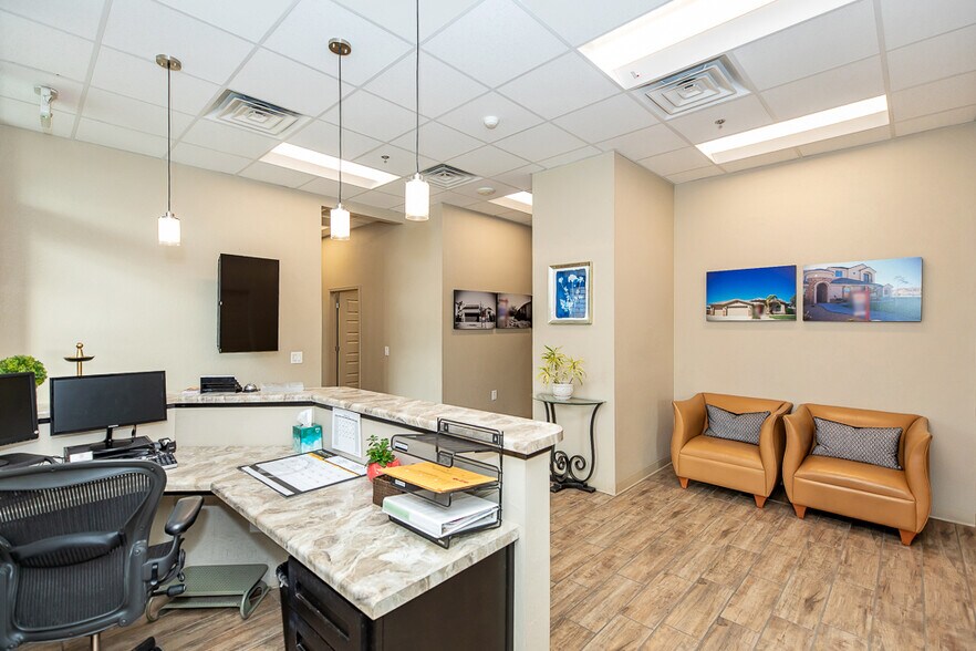 More Photos Of 11375 S Fortuna Rd, Yuma Storefront Retail Office For Sale