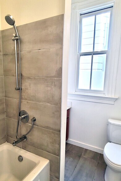 More Photos Of 113-115 Bartlett St, San Francisco Apartments For Sale