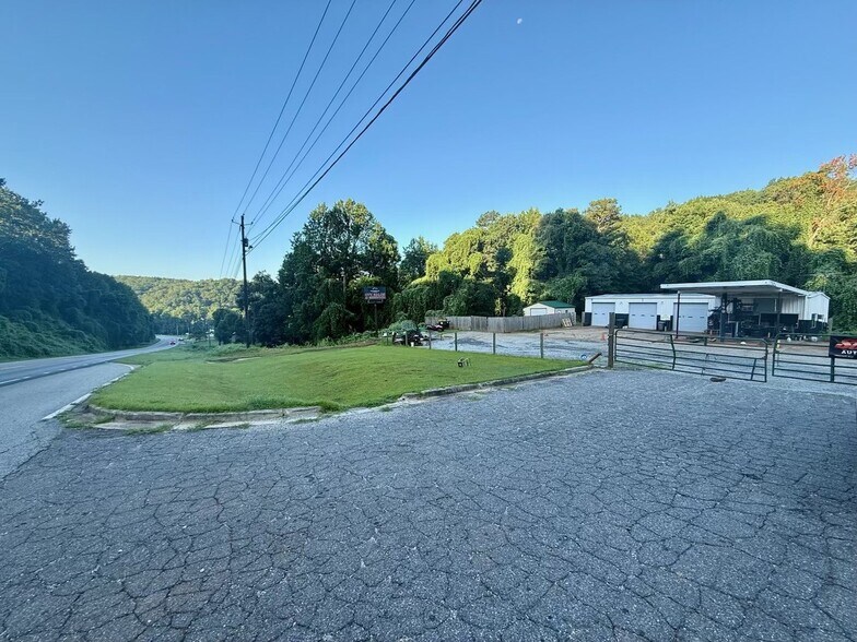 More Photos Of 1640 S Chestatee, Dahlonega Auto Repair For Sale