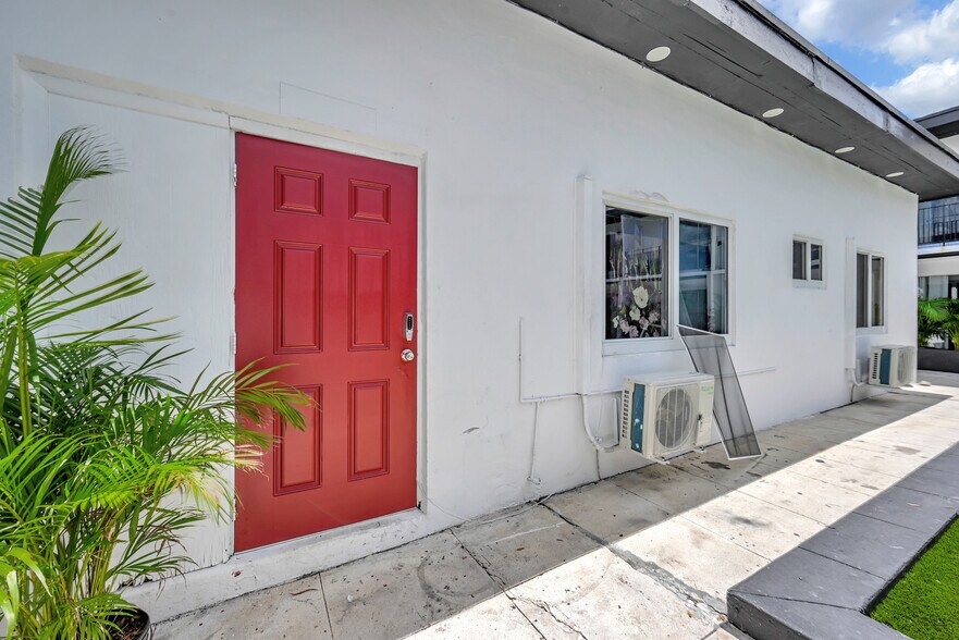 More Photos Of 14280 NE 6th Ave, North Miami Apartments For Sale