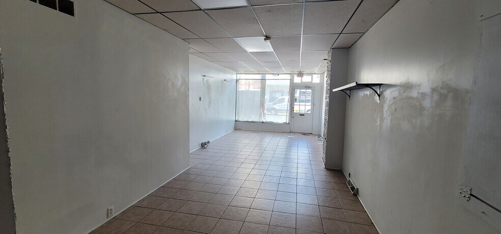 More Photos Of 52 S 6th St, Reading General Retail For Lease