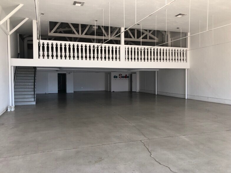 More Photos Of 446 S La Brea Ave, Los Angeles Storefront Retail Office For Lease