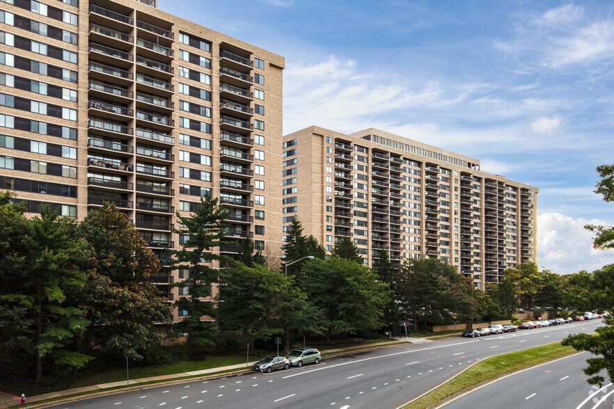 More Photos Of 3713 S George Mason Dr, Falls Church Apartments For Sale