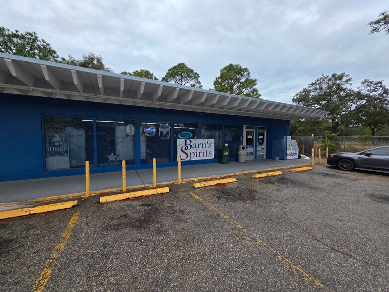 More Photos Of 1306 Coastal Hwy, Panacea Convenience Store For Sale