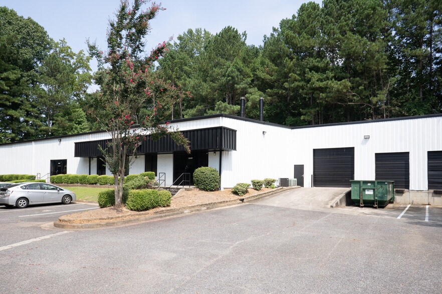 More Photos Of 9370 Industrial Trace, Alpharetta Warehouse For Lease