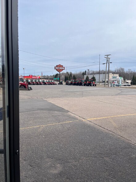 More Photos Of 2080 US Highway 41 W, Marquette Auto Dealership For Sale