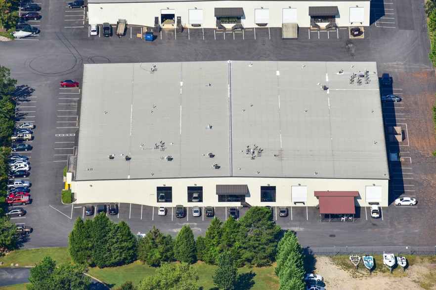 More Photos Of 3215 Wellington Ct, Raleigh Warehouse For Lease