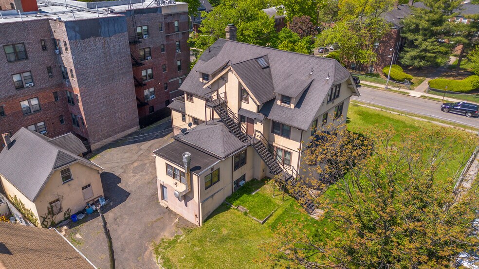 More Photos Of 146 S Munn Ave, East Orange Skilled Nursing Facility For Sale