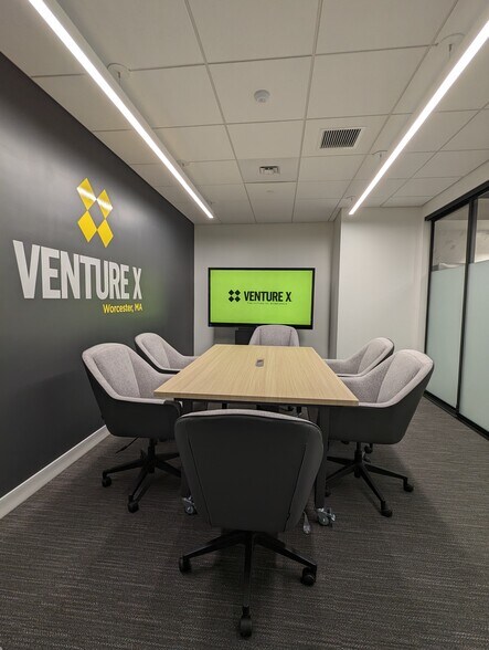 More Photos Of 100 Front St, Worcester Coworking Space