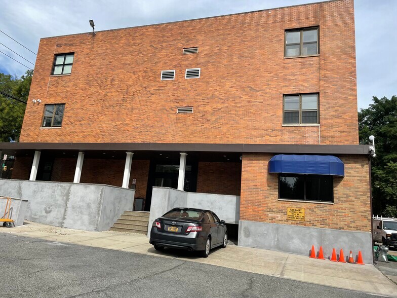 More Photos Of 949-955 Yonkers Ave, Yonkers Medical For Lease