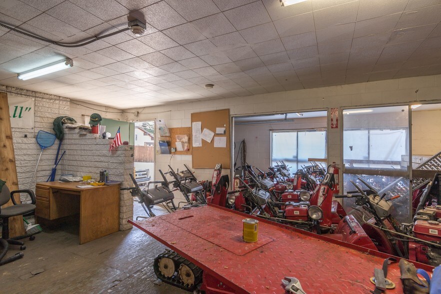 More Photos Of 8393 N Lake Blvd, Kings Beach Showroom For Sale