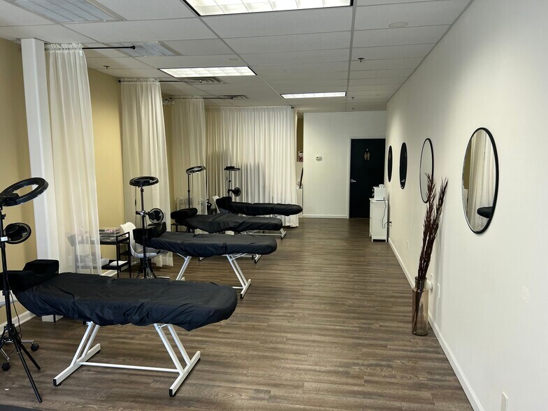 More Photos Of 197 Wall St, West Long Branch Storefront For Lease