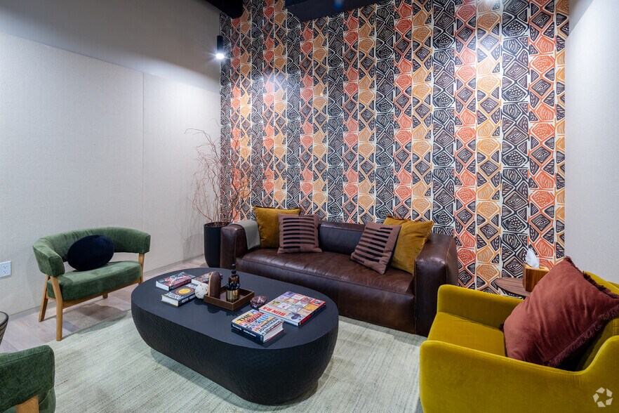 Photo of 24th Floor Ste 