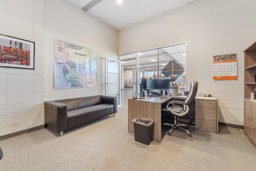 More Photos Of 8399 Edgewater Dr, Oakland Warehouse For Sale