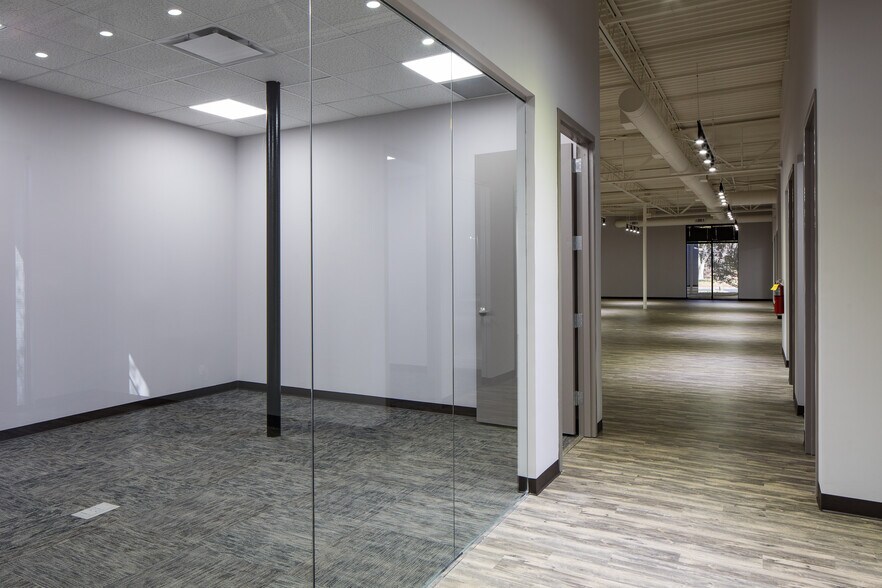 More Photos Of 3000 Northwoods Pky, Norcross Unknown For Lease
