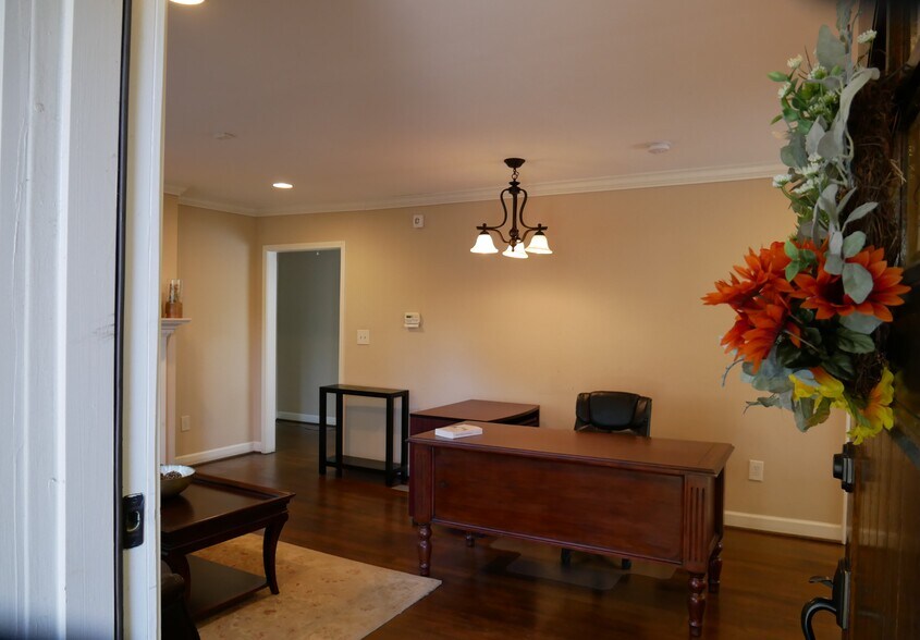 More Photos Of 496 Medlock Rd, Decatur Office Residential For Lease