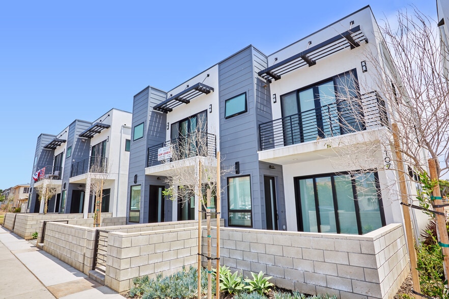 More Photos Of 801-809 Seacoast Dr, Imperial Beach Apartments For Sale