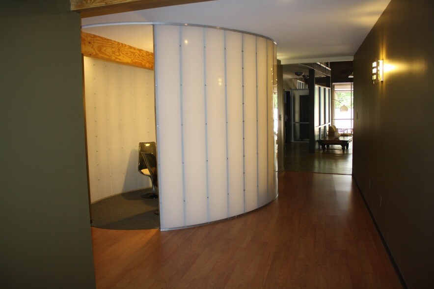 More Photos Of 695 Pylant St, Atlanta Office For Lease