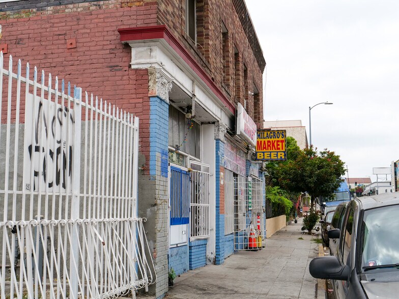 More Photos Of 1214 W 8th St, Los Angeles Apartments For Sale