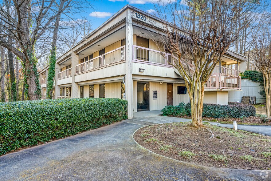 More Photos Of 1800 Water Pl SE, Atlanta Office For Sale