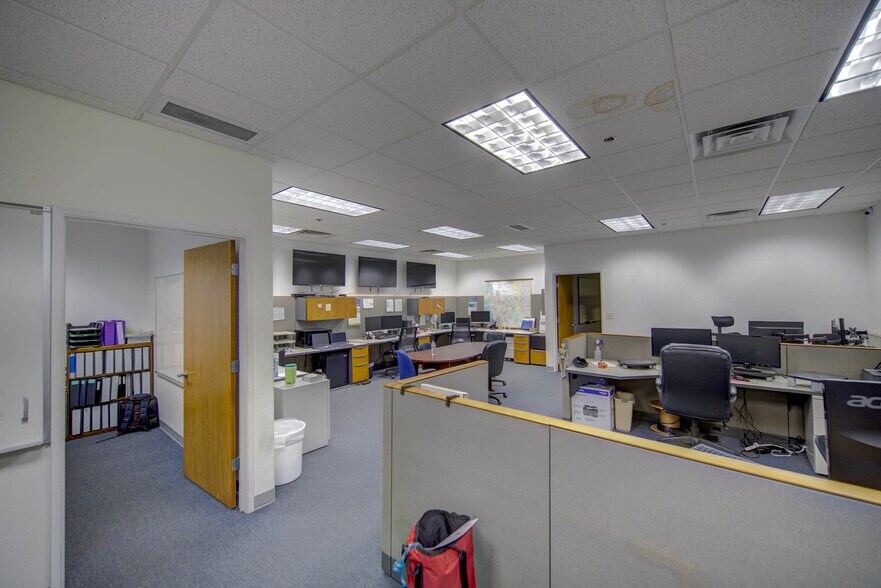 More Photos Of 1065 Marauder St, Chico Manufacturing For Lease