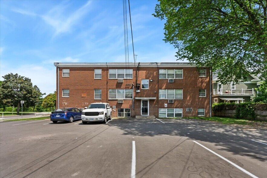 More Photos Of 3400 10th Ave S, Minneapolis Apartments For Sale